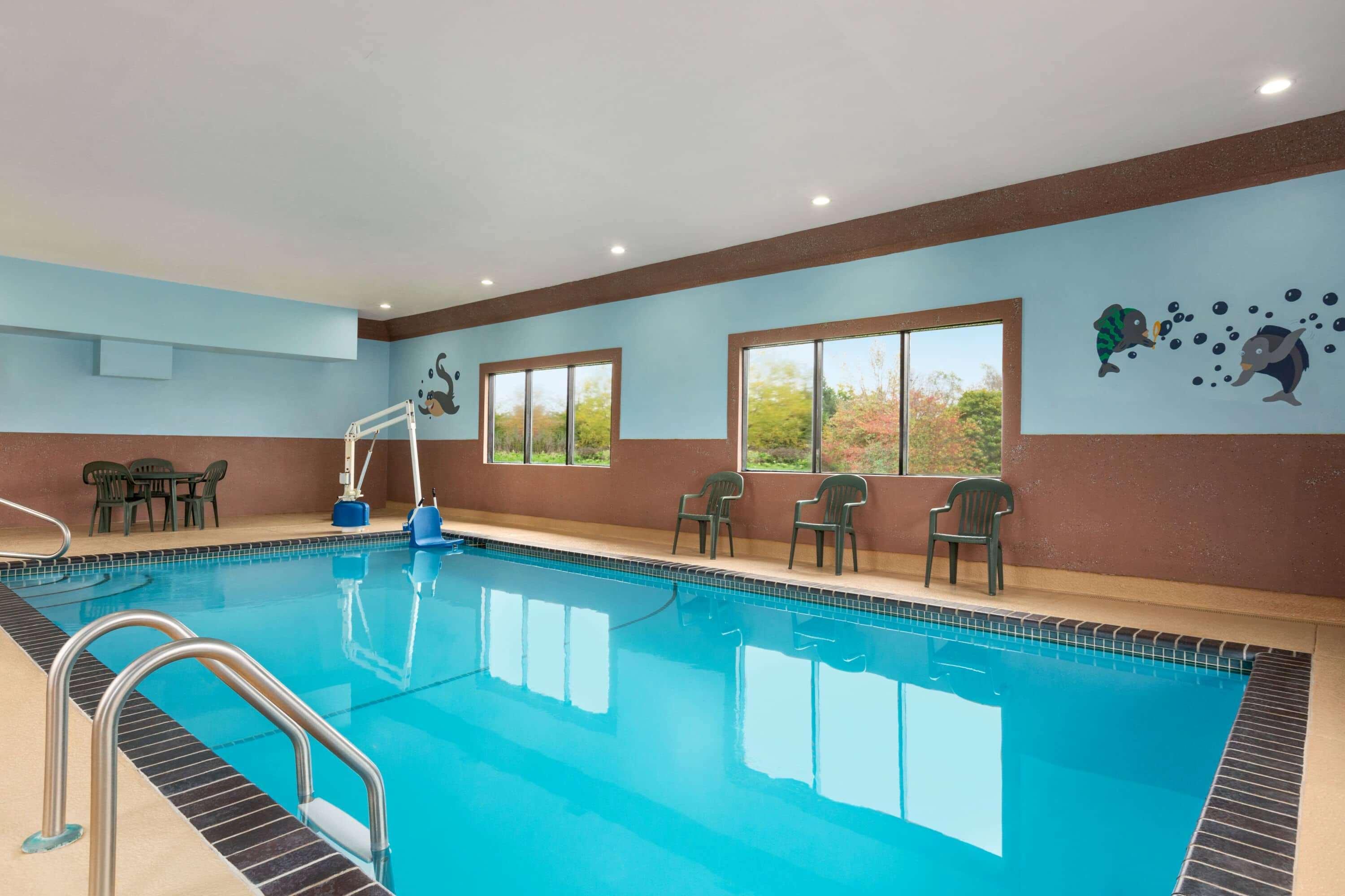 Howard Johnson By Wyndham Waterloo/Cedar Falls Eksteriør bilde